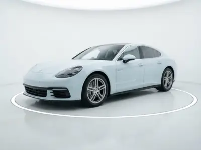 Porsche Panamera 4 E-Hybrid Executive en renting
